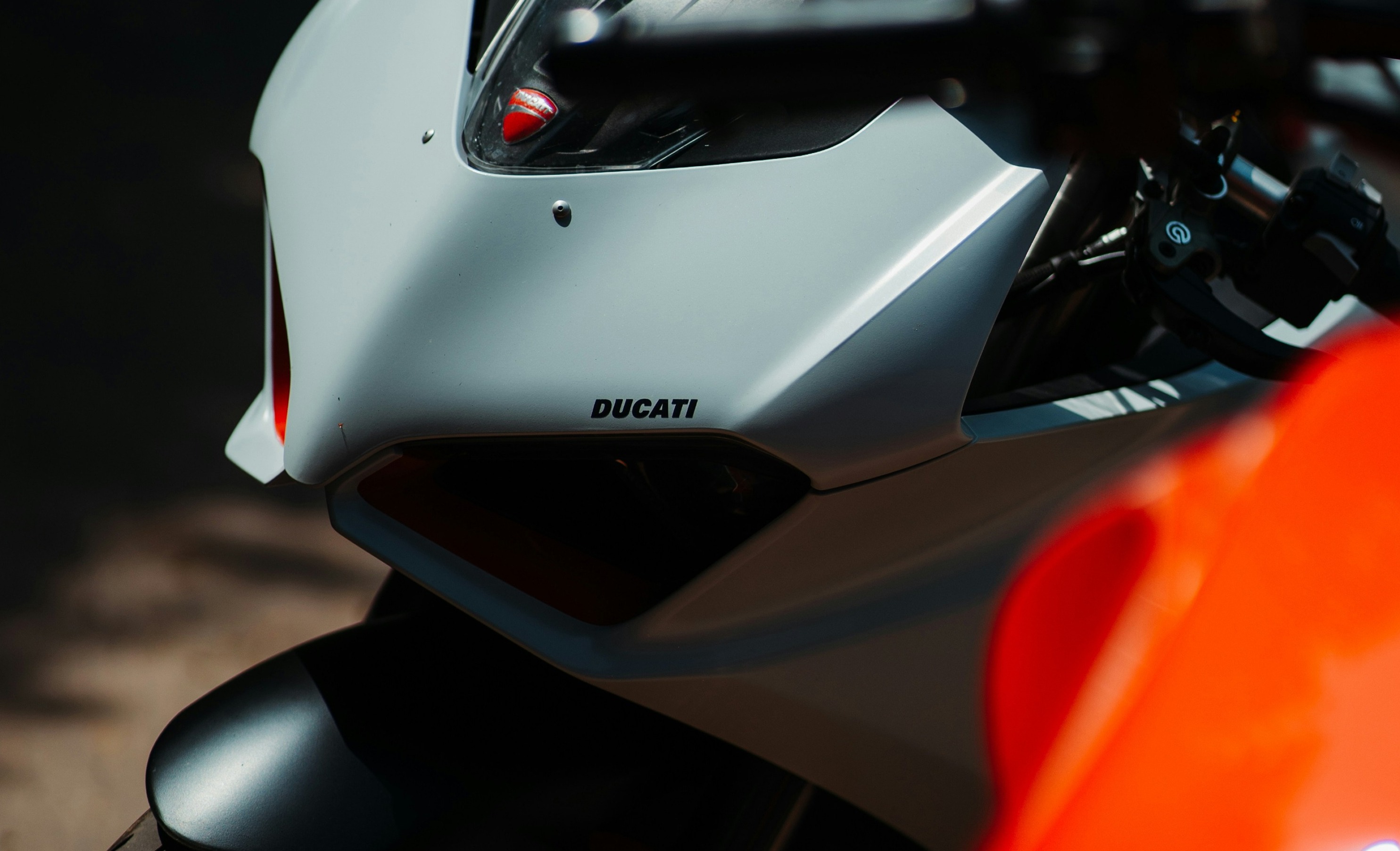 Common Image dinesten_images_1780929358.jpg Stalling | Elevate Motoren